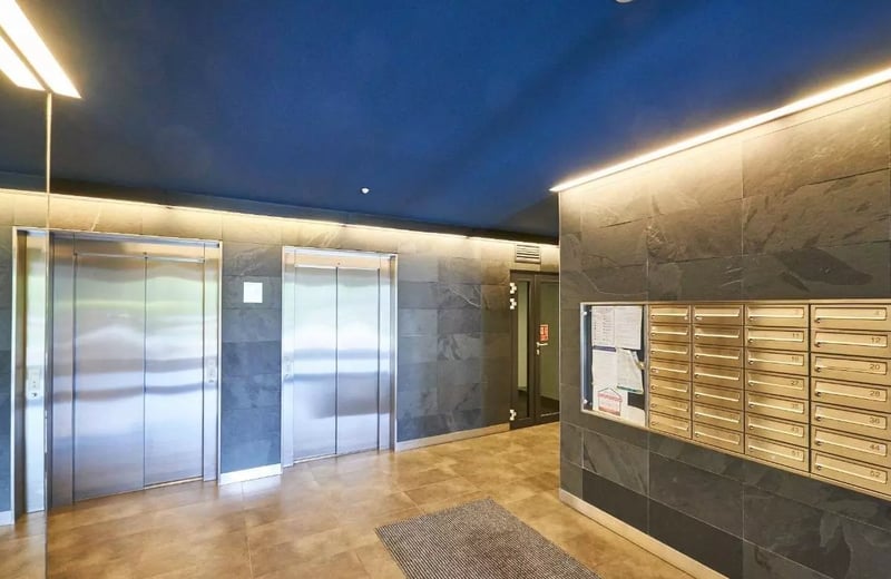 Long-term rental spacious 3-room apartment with balcony in Wola, Warsaw