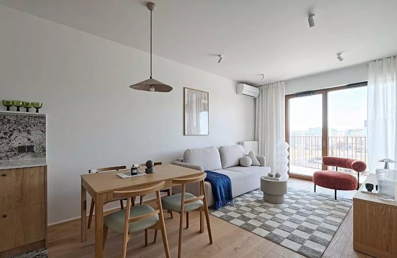 Long-term rental of a 2-room apartment, Warsaw