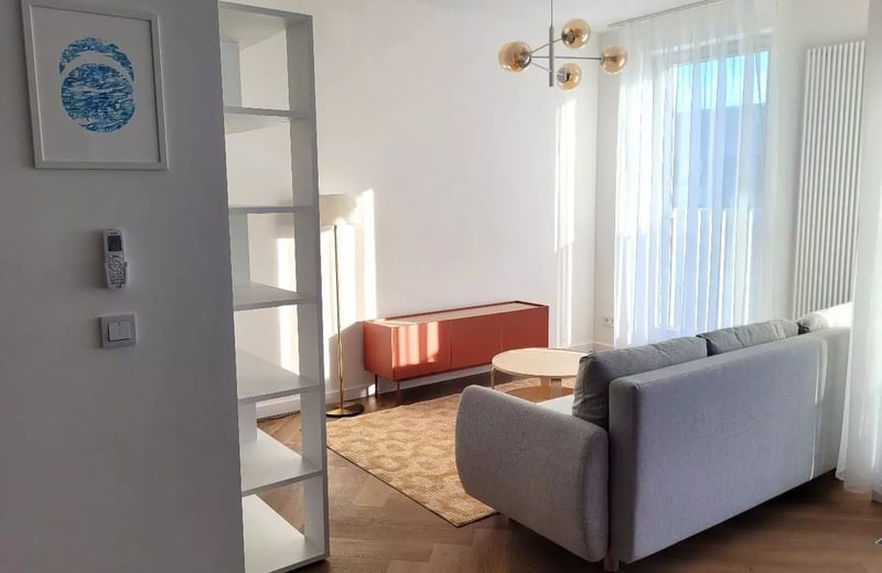 Долгосрочная аренда 2-комнатной квартиры, 50 м², ул. Kolejowa, Wola, Варшава