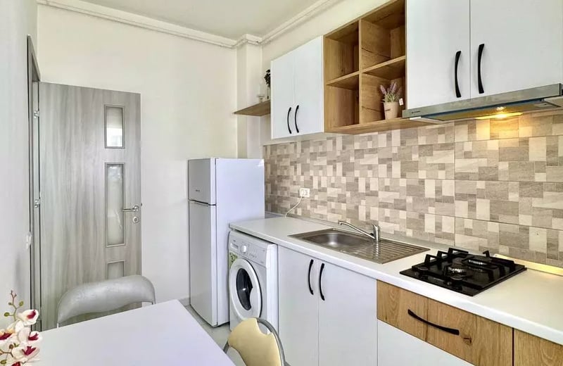Long-term rental, Bucharest, Sector 6: one-room apartment in a new building