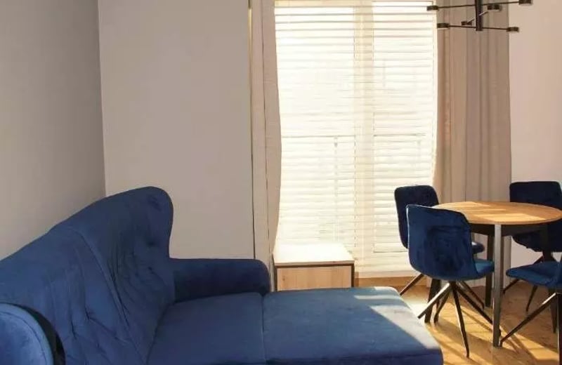 Long-term rental, Warsaw, Siedmiogrodzka St., Wola district: 2-room apartment with a balcony