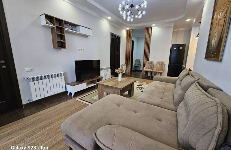 Alquiler a largo plazo, Batumi: apartamento 2+1, 70 m²