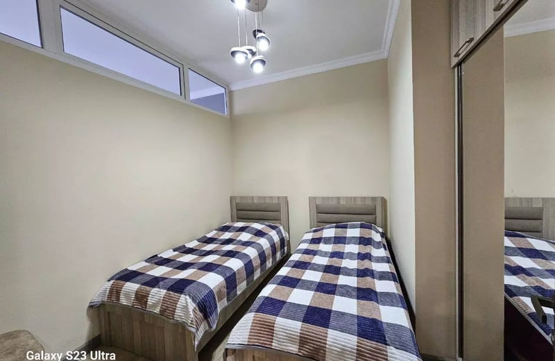 Alquiler a largo plazo, Batumi: apartamento 2+1, 70 m²