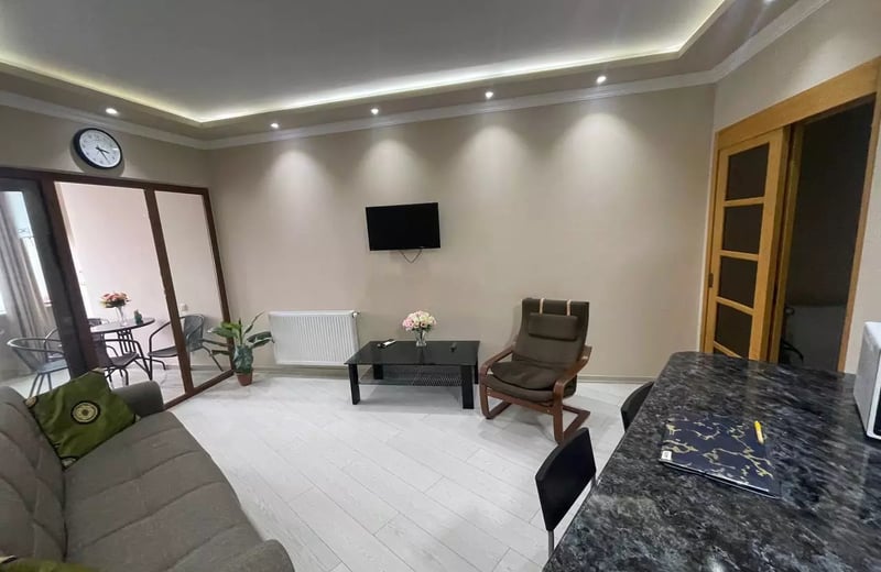 Alquiler de apartamento a largo plazo en Batumi, calle Gorgiladze 98