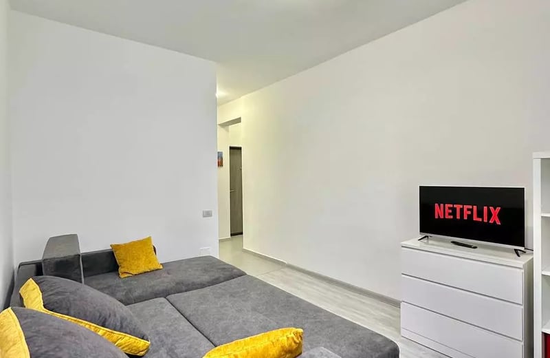 Long-term rental of a one-room apartment in Bucharest, "Militari Residence" complex