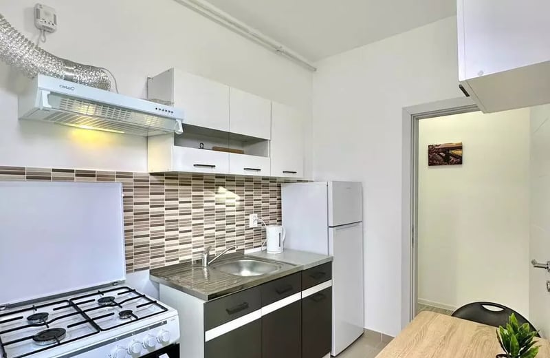 Long-term rental of a two-bedroom apartment in Bucharest, "Militari Residence" complex, Ilie Petre 88 Street