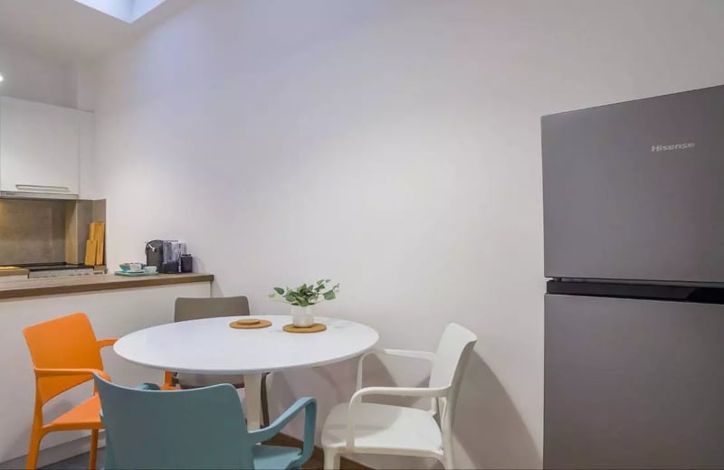 Long-term rental of a cozy two-bedroom apartment in the center of Vračar, Belgrade