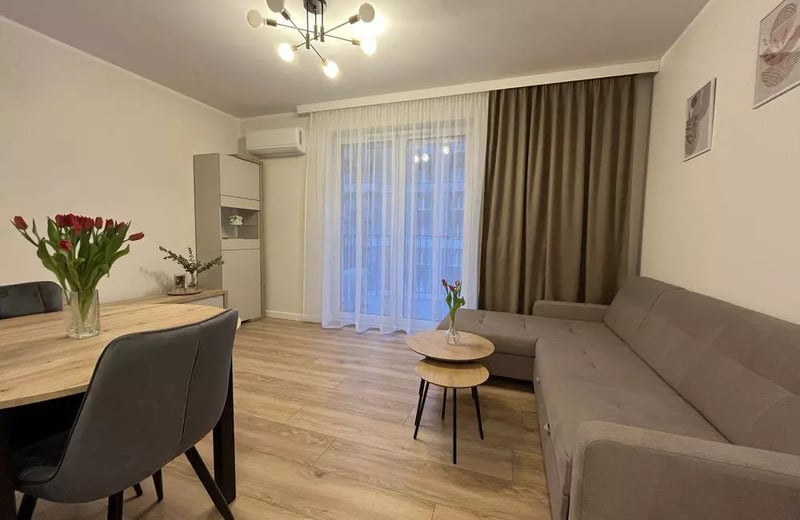 Long-term rental of a 2-bedroom apartment in Warsaw, Ursus district, ul. Kompanii AK „Goplana”