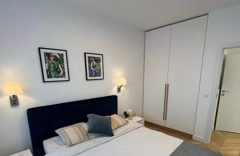 Long-term rental of a 3-rooms apartment in Warsaw, Wola district, ul. Karolkowa