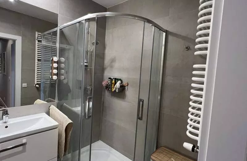 Long-term rental of a 2-room apartment in Wrocław, st. Sikorskiego, Poland