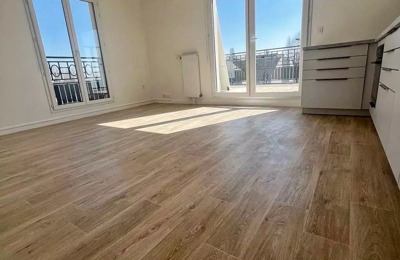 Long-term rental of a 3-room apartment with a terrace in Montfermeil, France