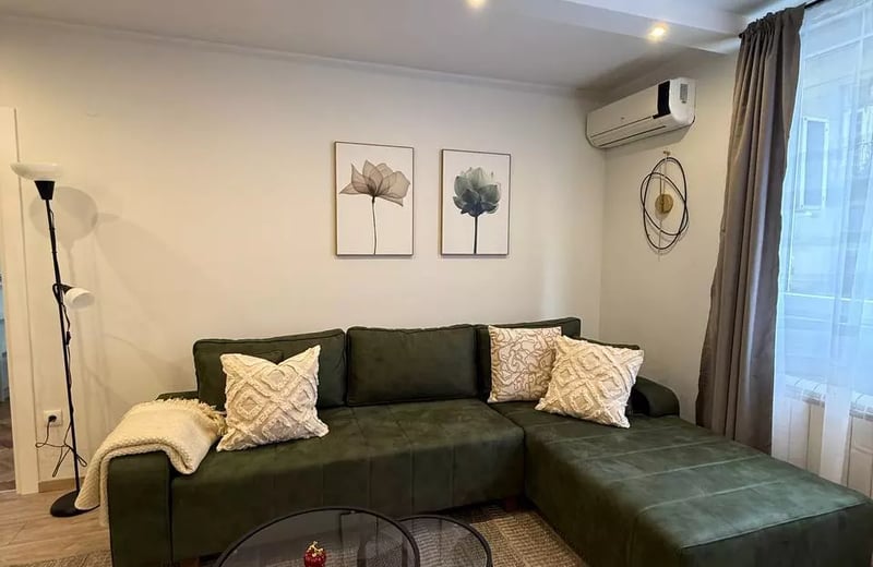 Long-term rental of a new 2-rooms apartment in central Belgrade, near Kalemegdan Fortress, Serbia