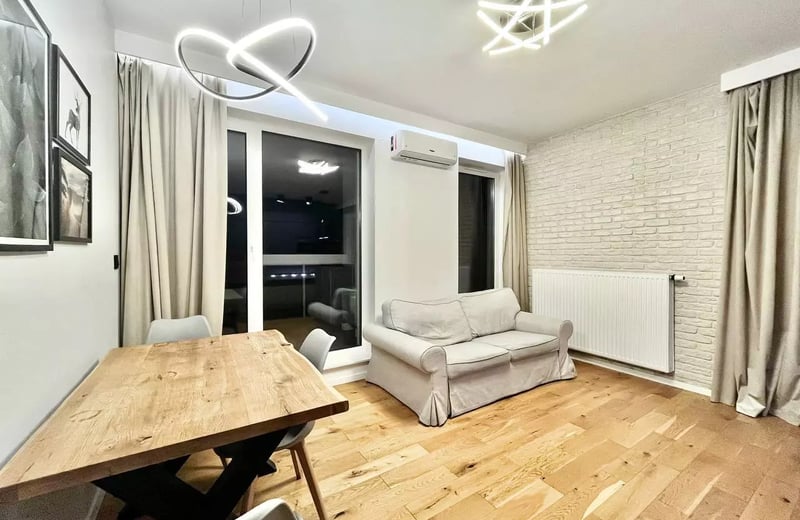 Long-term rental 45 m² apartment with 2 rooms and 2 balconies in Rembertów, Warsaw