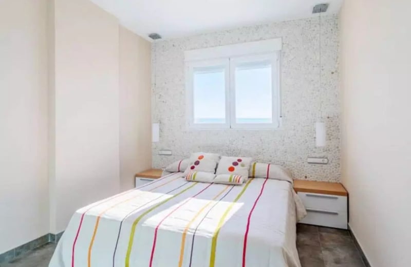 Long-term rental, beachfront apartment with sea view, El Campello, Spain