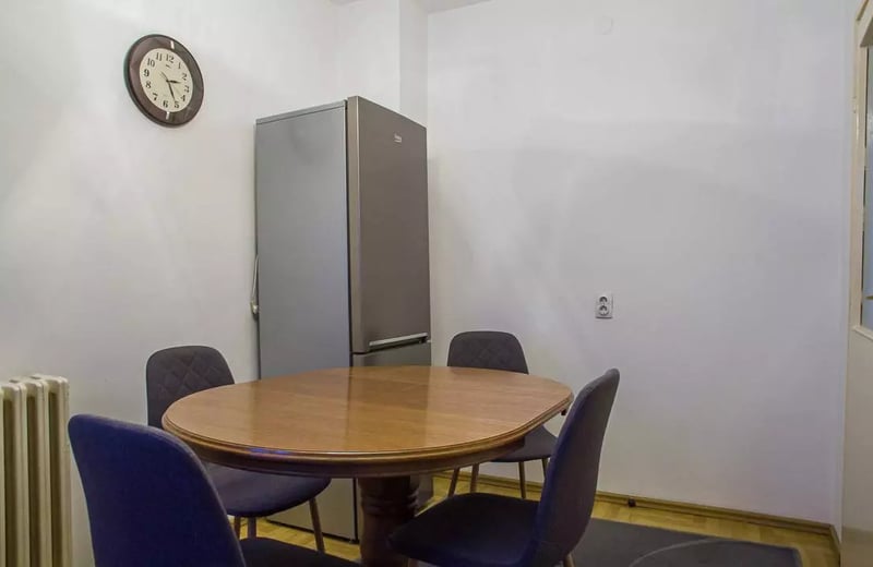 Long-term rental 2-room apartment in the center of Vračar, Serbia