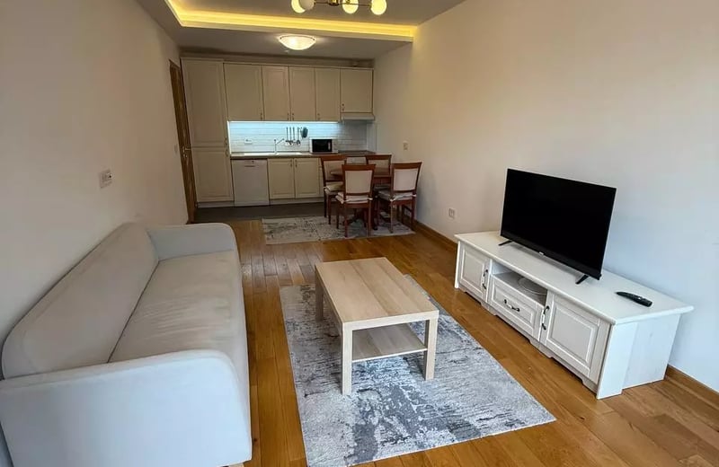 Долгосрочная аренда трехкомнатной квартиры в ЖК премиум класса в центре города Белград