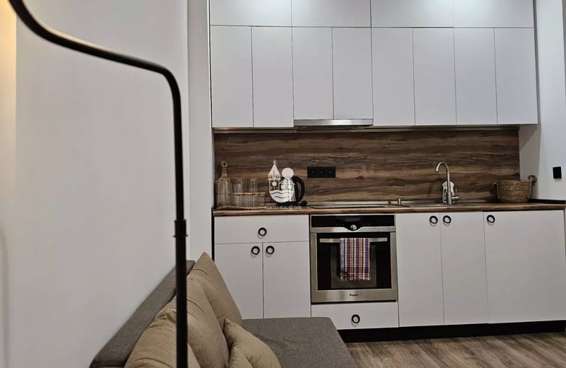 Alquiler a largo plazo apartamento de 1 habitación cerca del Parque 6 de Mayo, Batumi