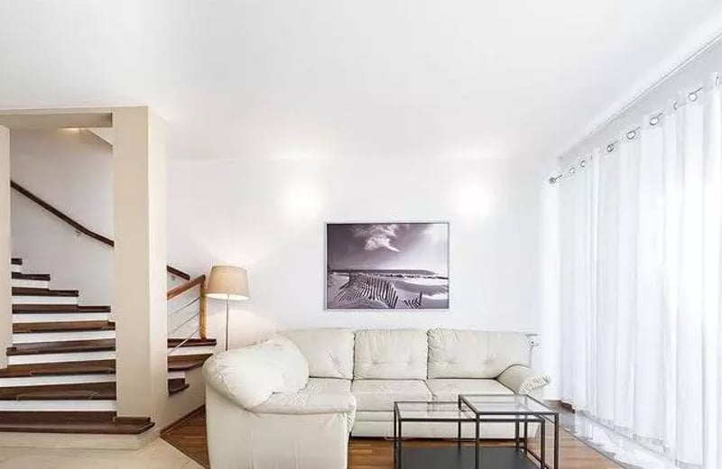 Long-term rental 220 m² house in a secured complex on Hufcowa St, Wrocław