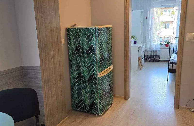 Long-term rental renovated 2-room 46 m² apartment on Kromera St, Wrocław