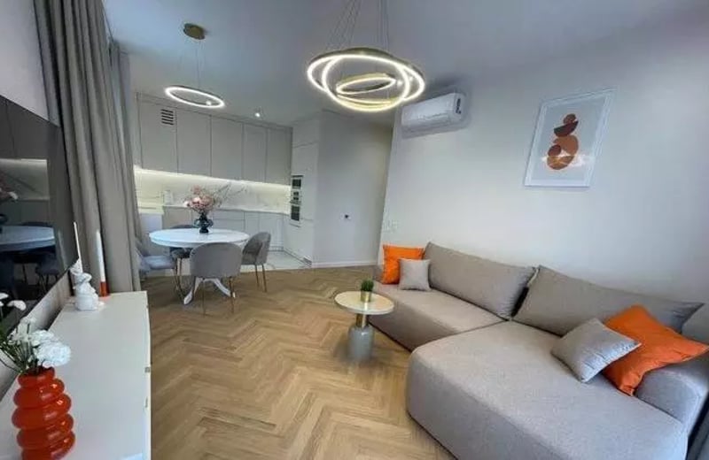Long-term renta 3-room apartment with balcony and parking in Mokotów, Warsaw
