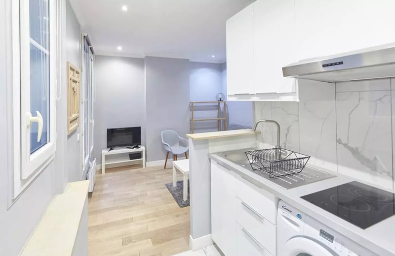 Long-term rental 2-room apartment 40m², Paris