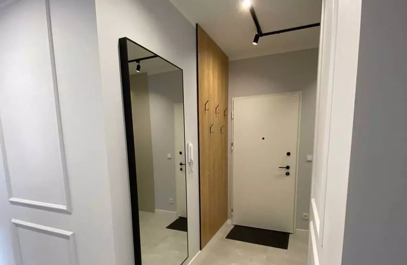 Long-term rental in Warsaw – spacious 4-room flat in Ursus district