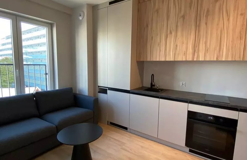 Long-term rental of a 2-room apartment in the center of Wrocław — perfect for a couple