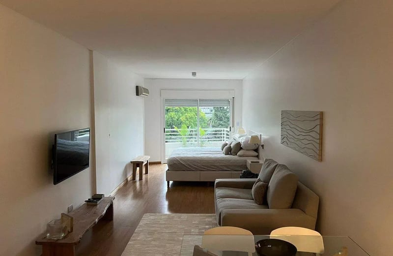 Alquiler a largo plazo monoambiente con balcón y lavadora en Núñez, Buenos Aires