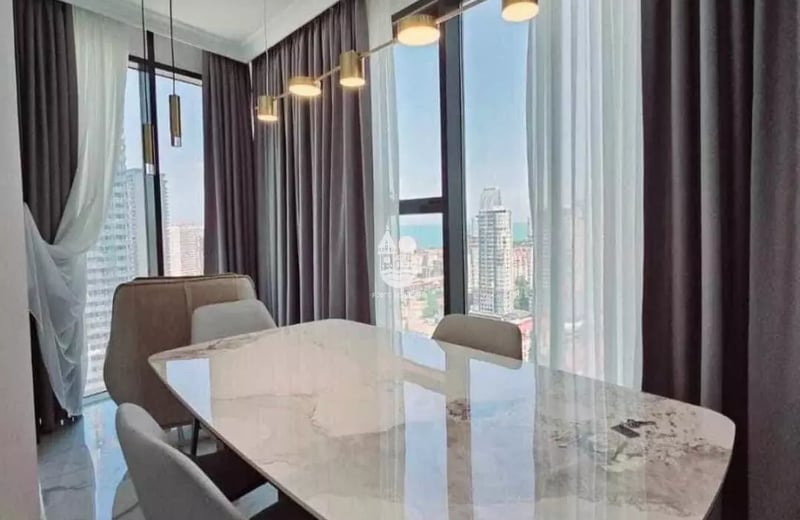 Alquiler a largo plazo apartamento de 2 dormitorios con balcón y vista al mar, Shartava 16, Batumi