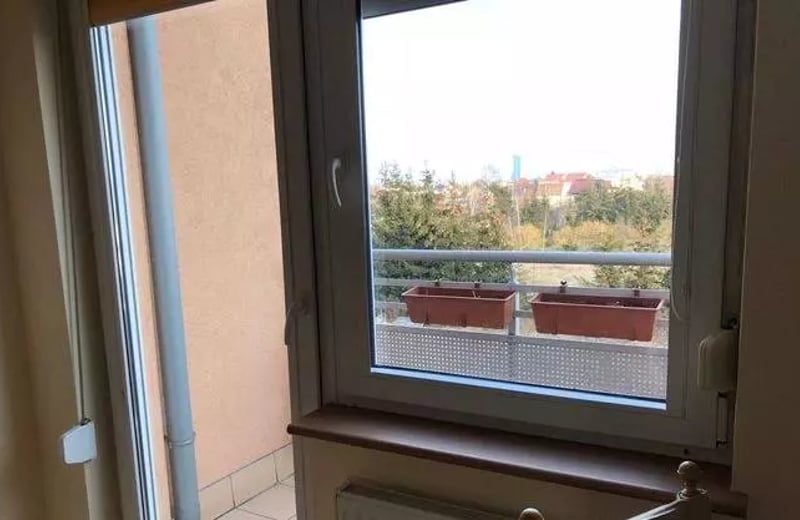Long-Term rental 2-room apartment with two balconies and parking in Wrocław