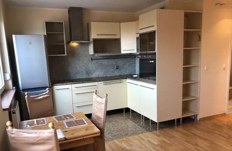 Long-Term rental 2-room apartment with two balconies and parking in Wrocław
