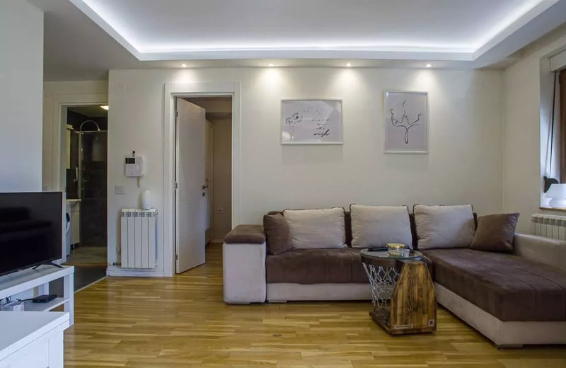Long-term rental of a 2-room apartment in a new building with a terrace, Vozdovac area, Belgrade