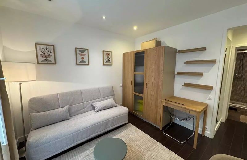 Long-term rental studio 22 m² in the 16th arrondissement, Paris, France