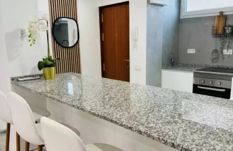 Long-term rent cozy apartment 80m2 in Alicante, Spain