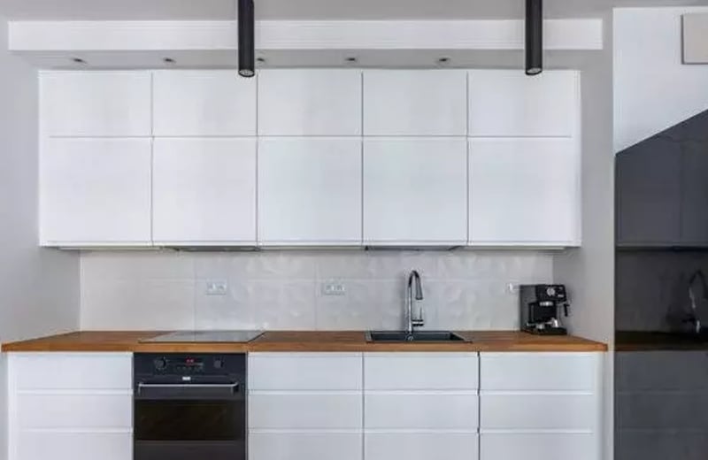 Long-term rental cozy 2-room apartment with balcony in Mokotów district, Warsaw, Poland