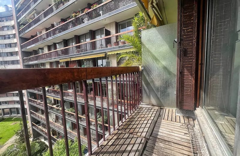 Long-term rental studio 14m² with balcony in Paris suburb — Boulogne-Billancourt, France