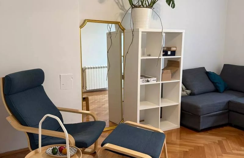 Долгосрочная аренда в Белграде: 2к квартира 65м² с техникой и отоплением