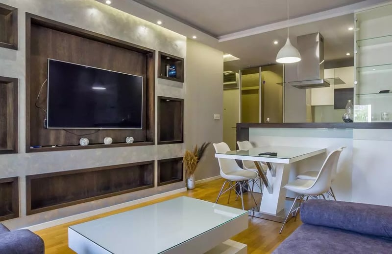 Long-term rental in Belgrade: 2-room apartment, 47 m², in Zemun with balcony and appliances