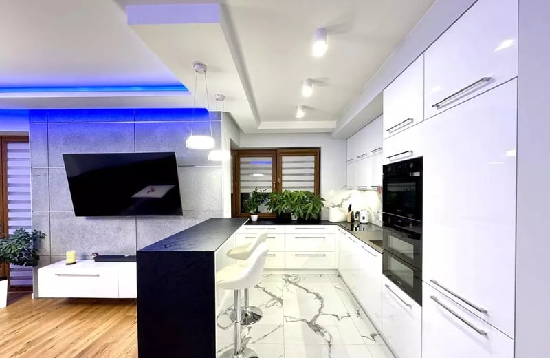 Long-term rental in Kraków stylish 3-room apartment, 74 m², with balcony and parking in Grzegórzki district