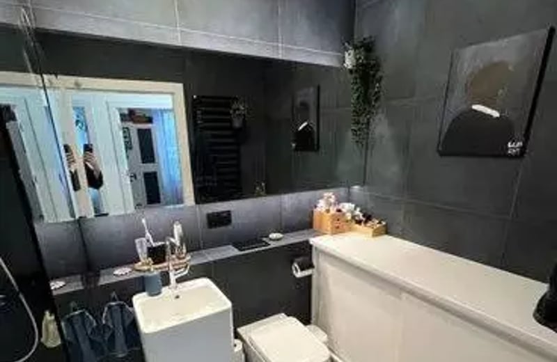 Long-term rental in Warsaw, Wola — 3-room 70 m² apartment with balcony, air conditioning, and smart home system