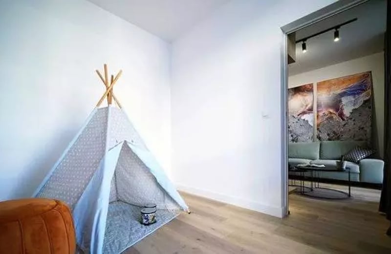 Long-term rental in Warsaw — 3-room 57 m² apartment with balcony and parking space on Instalatorów Street, Włochy