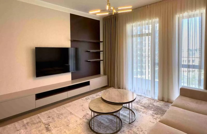 Long-term rental in Belgrade — stylish 3-room apartment 87m² in BW complex with balcony and parking