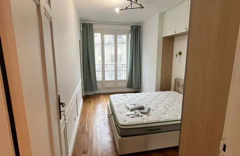 Alquiler a largo plazo en París — piso de 55 m² y 3 habitaciones con balcón en rue Barthélemy, distrito 15