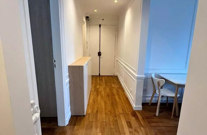 Alquiler a largo plazo en París — piso de 55 m² y 3 habitaciones con balcón en rue Barthélemy, distrito 15