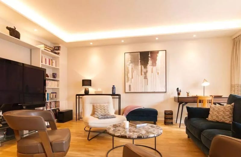 Alquiler a largo plazo en París — piso de 84 m², 3 habitaciones con terraza y ascensor en el distrito 16