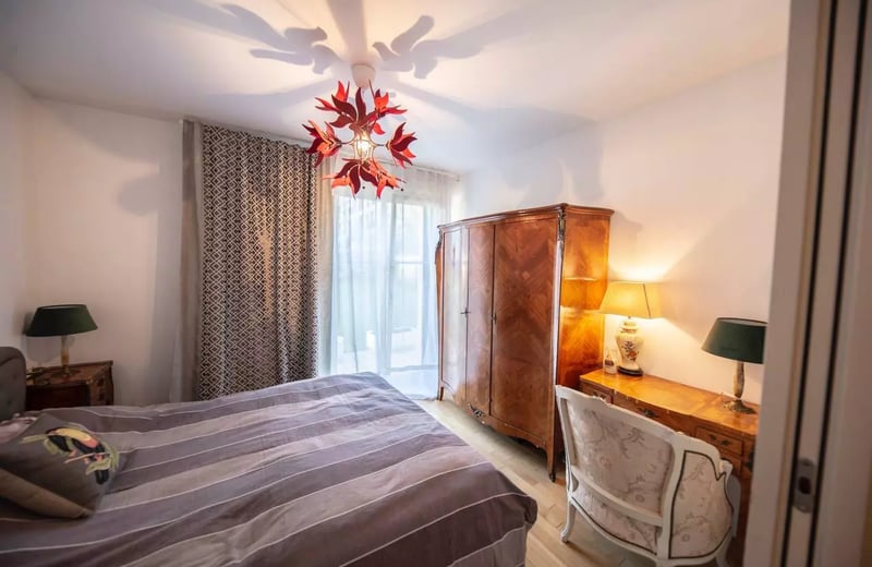 Long-term rental in France — 90 m², 3-room apartment with garden and elevator in Reuil-Malmaison (Paris suburb)