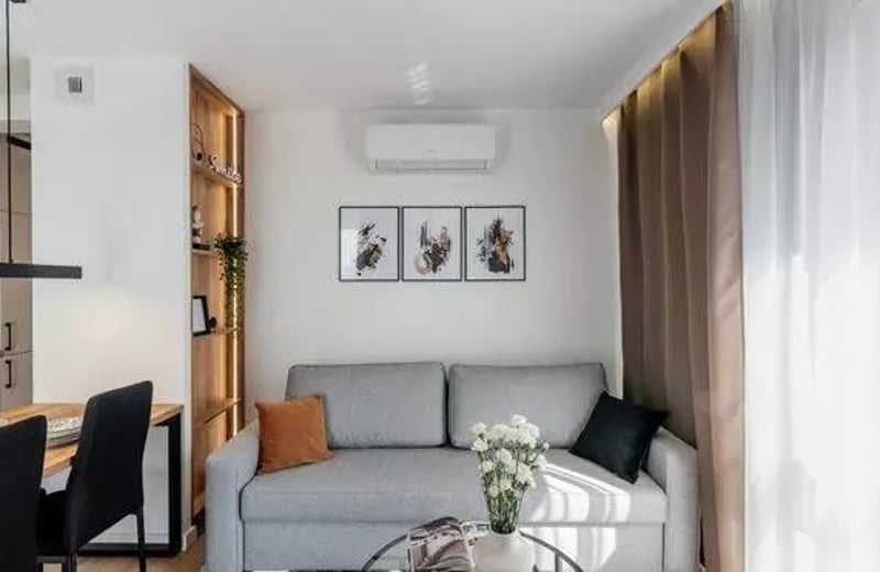 Long-term rental of a cozy 41 m² 2-room apartment with a balcony in the Mistrzejowice district, Krakow