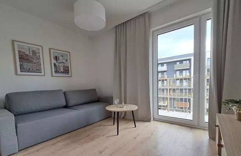 Долгосрочная аренда современной 3-комнатной квартиры 54 м² с балконом в районе Подгуже, Краков