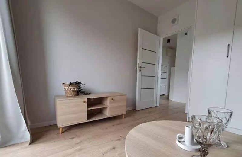 Долгосрочная аренда современной 3-комнатной квартиры 54 м² с балконом в районе Подгуже, Краков