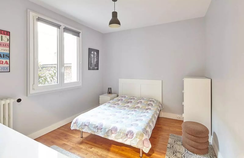 Long-term rental of a 24 m² studio on rue Cepre, 15th arrondissement of Paris, 1st floor